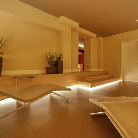 Palazzo Del Garda & 酒店 4*