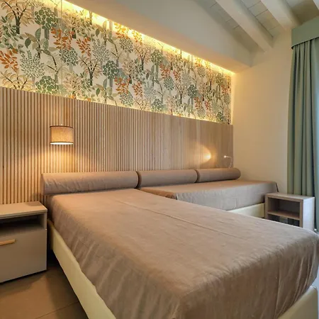 酒店 Palazzo Del Garda &