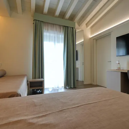 酒店 Palazzo Del Garda &