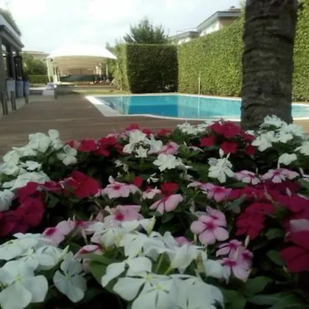 酒店 Palazzo Del Garda & 4*