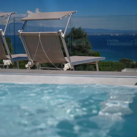 Palazzo Del Garda & Hotell 4*